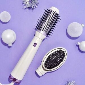 Monat blow out brush